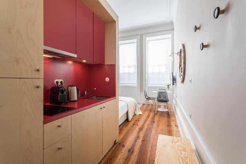 Ribeira Historic Apartments - image 11