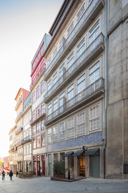 Ribeira Historic Apartments - image 15