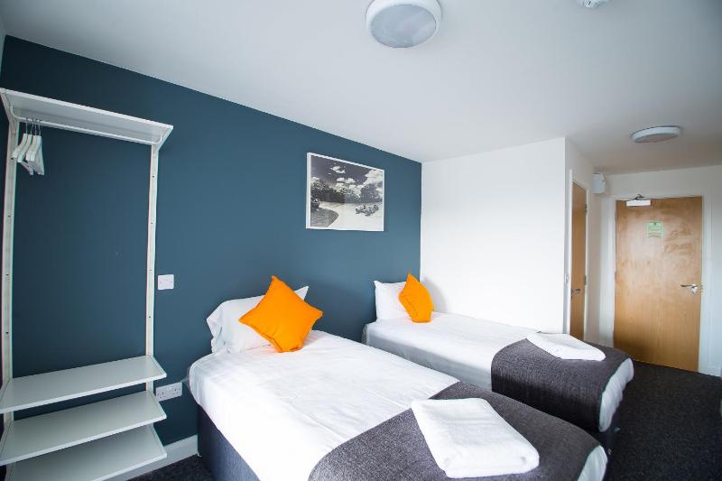 Studio Apartment image 3