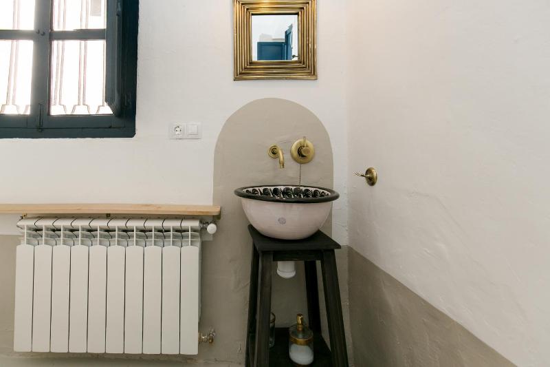 Single Room image 2