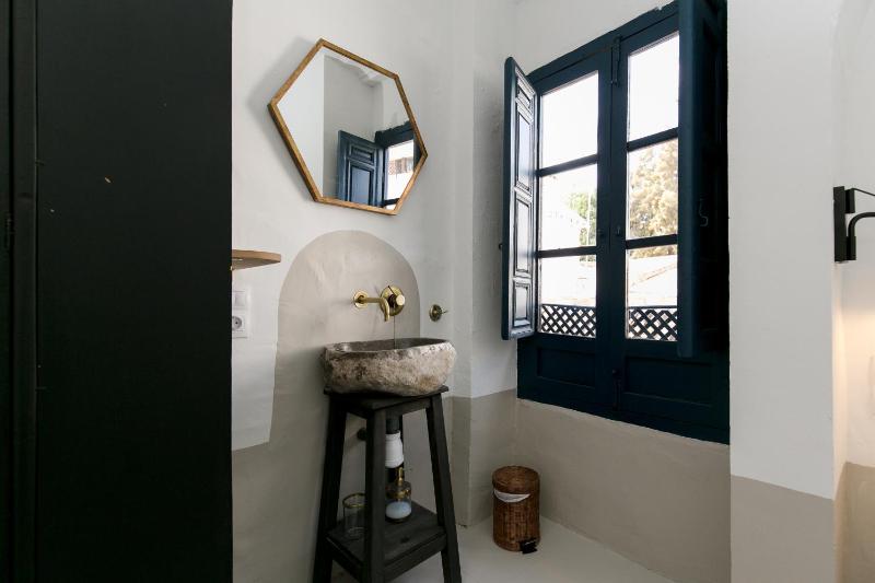 Family Room with Shared Bathroom image 4