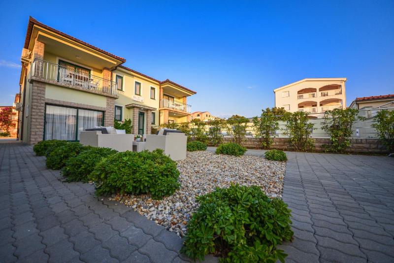 Sunset Deluxe Villa - image 26