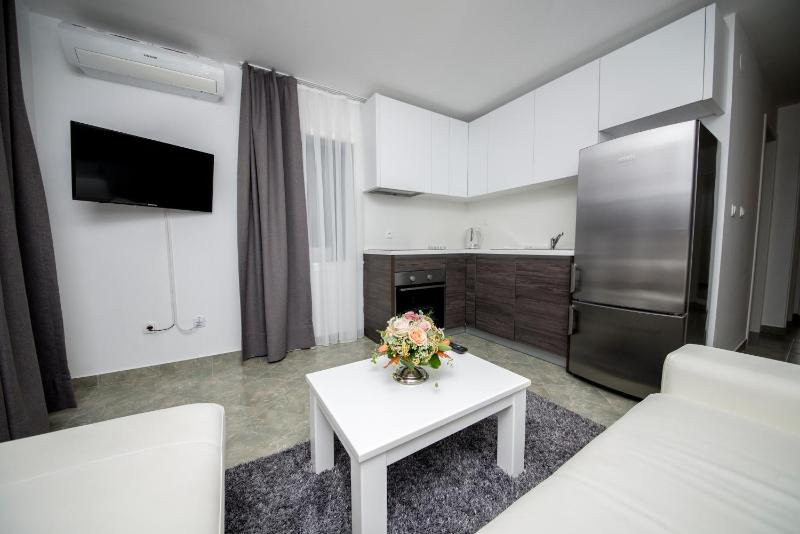 Sunset Deluxe Villa - image 32