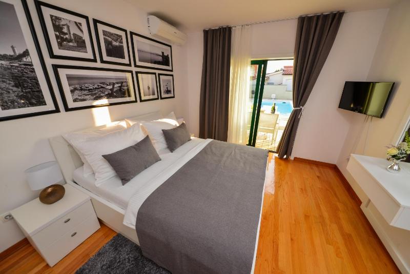 Sunset Deluxe Villa - image 10