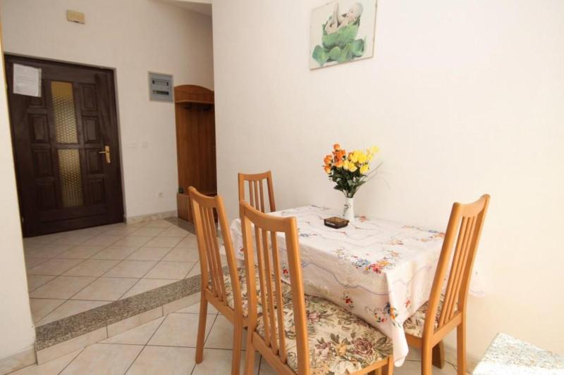 Two-Bedroom Apartment with Terrace and Sea View image 2