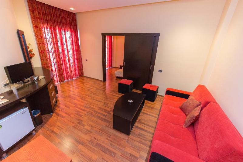 Suite with Balcony image 3