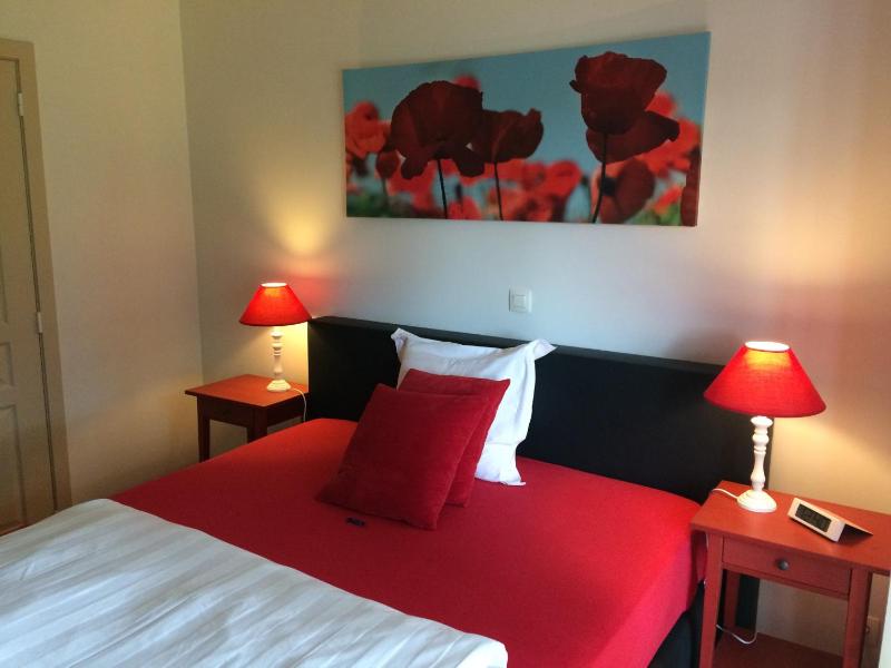 Standard Double Room image 2