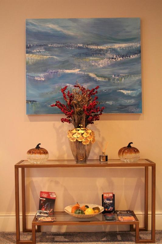 Sea Spray Hotel - image 30