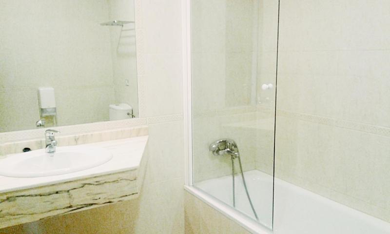 Single Room image 2