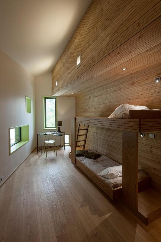 Family Room (2 Adults + 2 Children) image 1