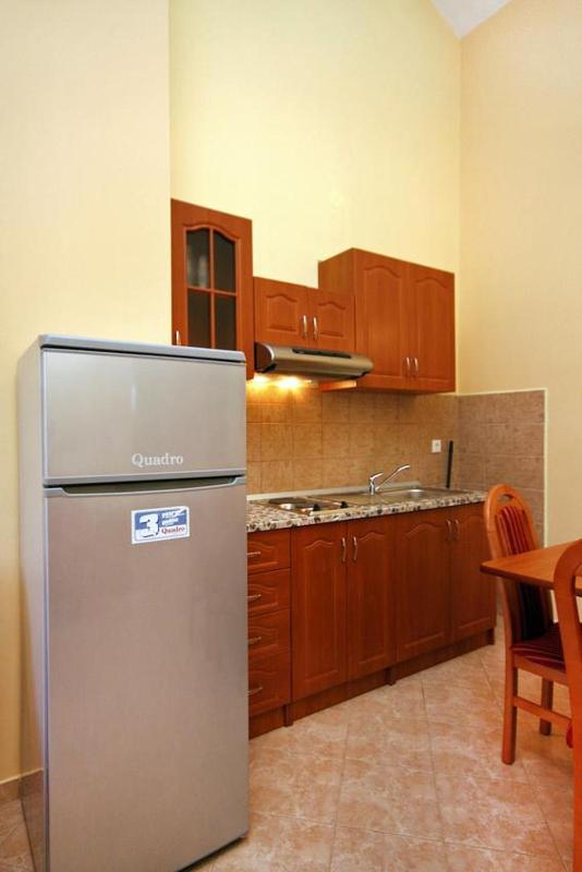 Two-Bedroom Apartment with Terrace and Sea View image 1