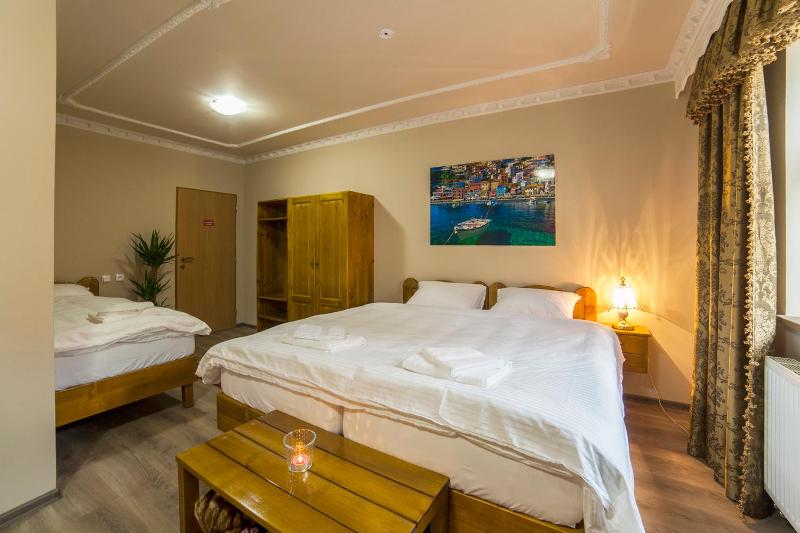 Triple Room image 3