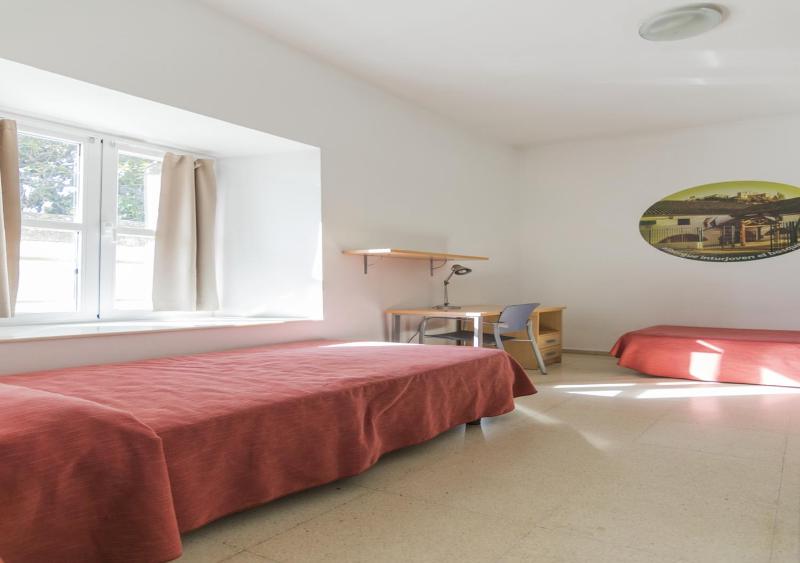 Triple Room with Private Bathroom image 4