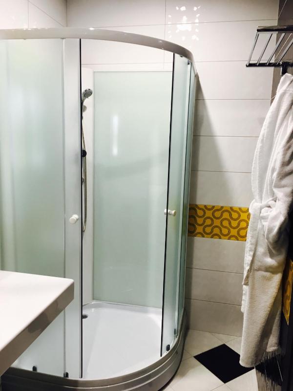 Deluxe Double Room with Shower image 3