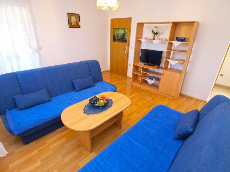 Apartment image 2