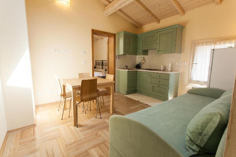 One-Bedroom Apartment image 3