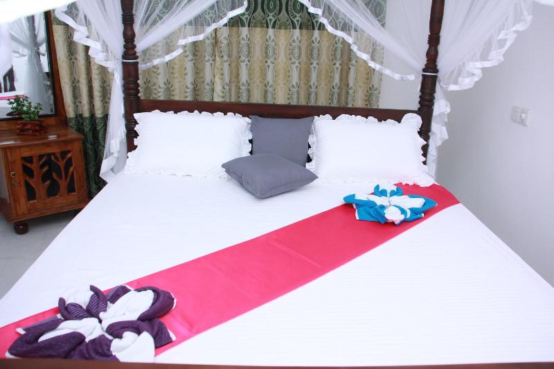 Resort of Happiness - image 11