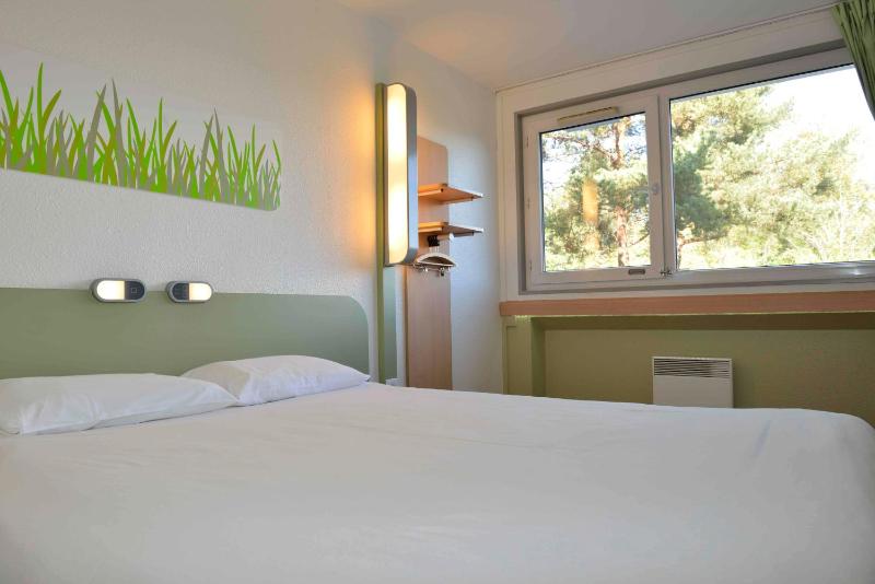 Double Room image 4