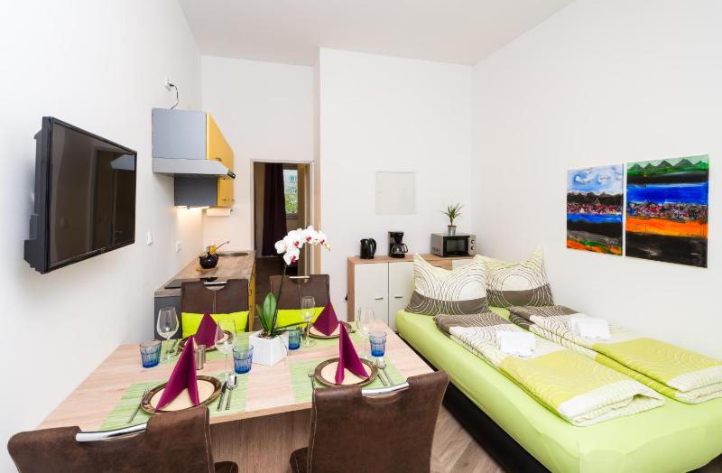 Apartment with Terrace image 4