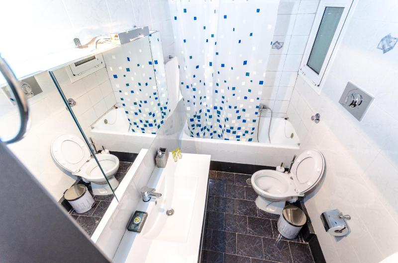 Superior Apartment image 3