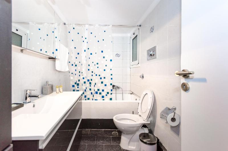 Superior Apartment image 2