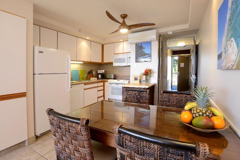 Premium One-Bedroom Apartment with Ocean View and Balcony image 4