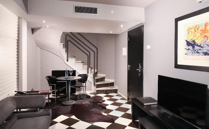 Standard Duplex Room (1-2 Adults) image 3