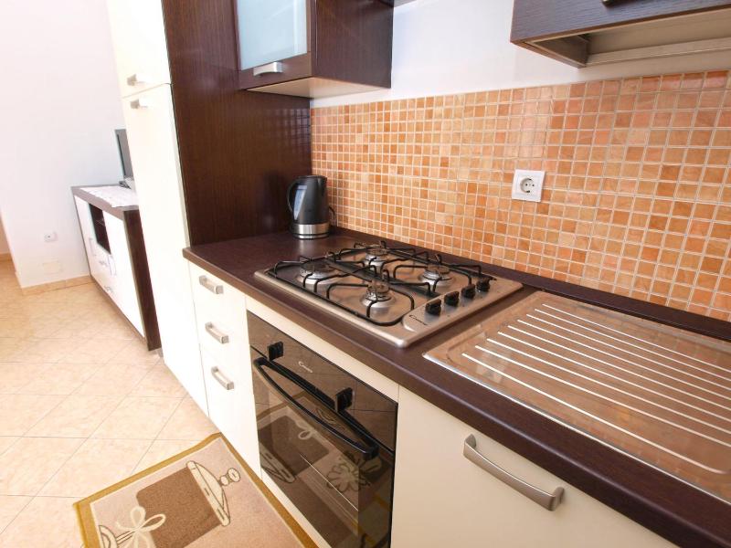 Apartment image 4