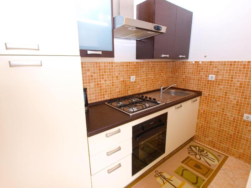 Apartment image 3