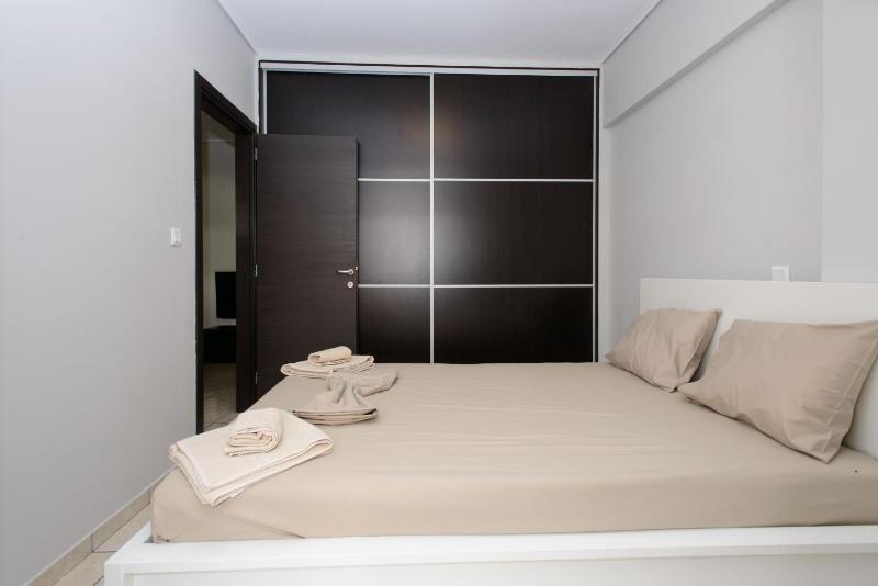 Apartment & Parking 100m Kerameikos Metro - image 14