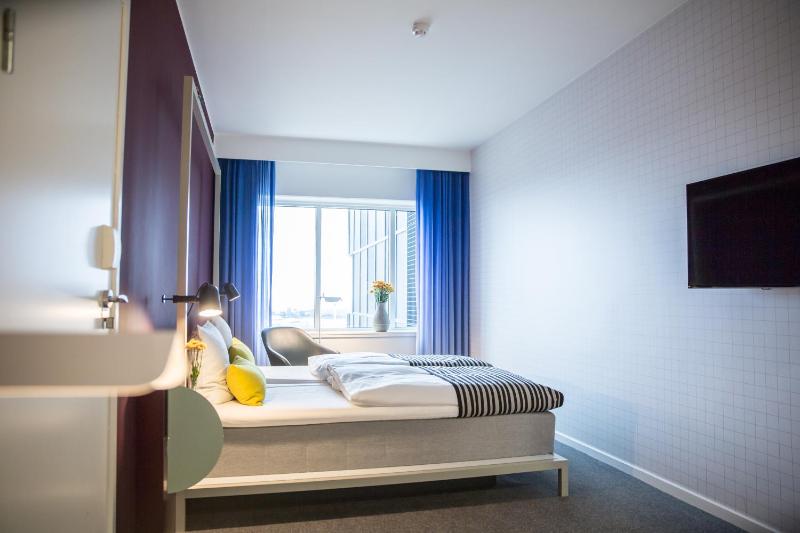 Double Room - Non-Smoking  image 3