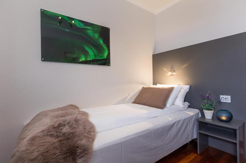 First Hotel Viking - image 20