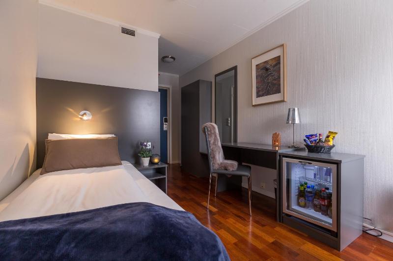 First Hotel Viking - image 24