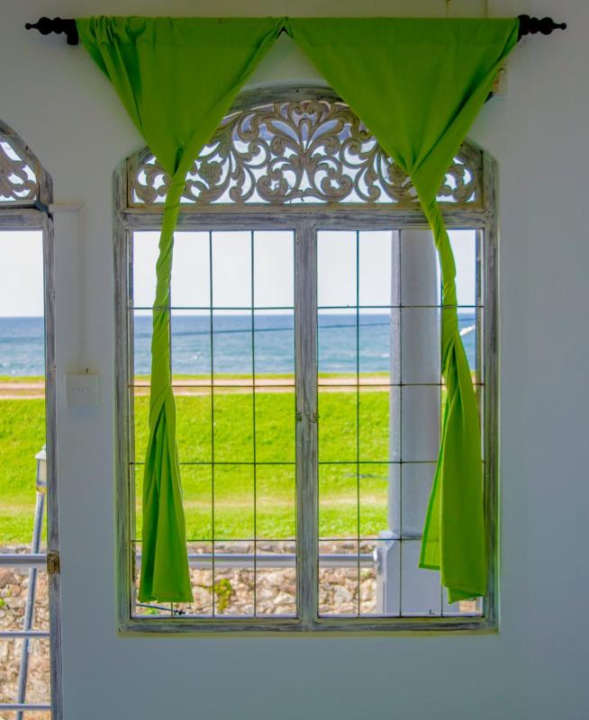 Rampart View Guesthouse - image 8