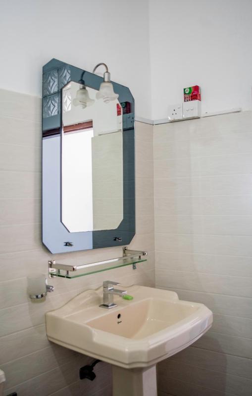 Rampart View Guesthouse - image 9