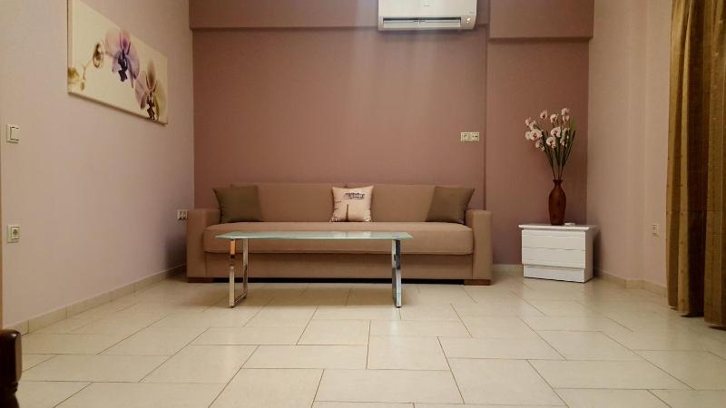 Oasis Exclusive - image 6