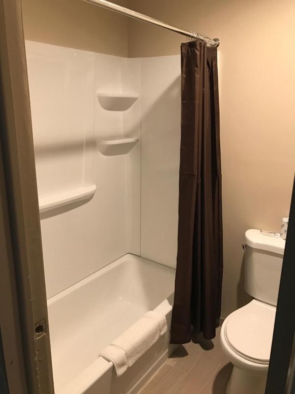 King Room image 3