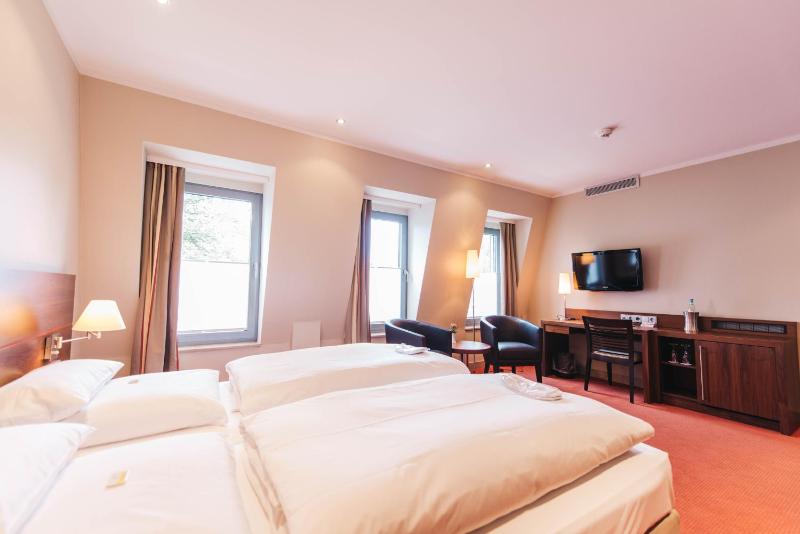 Junior Suite image 3