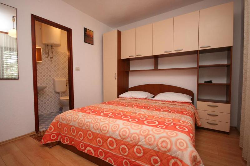 Studio with Balcony and Sea View image 1
