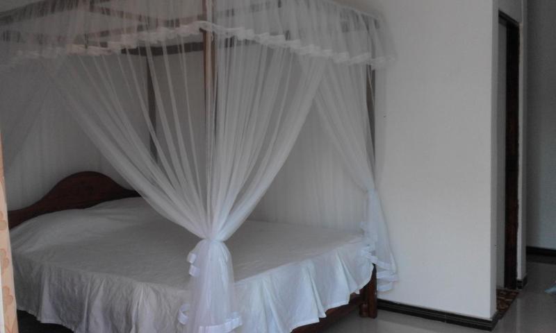 Coco One Holiday Inn - image 16