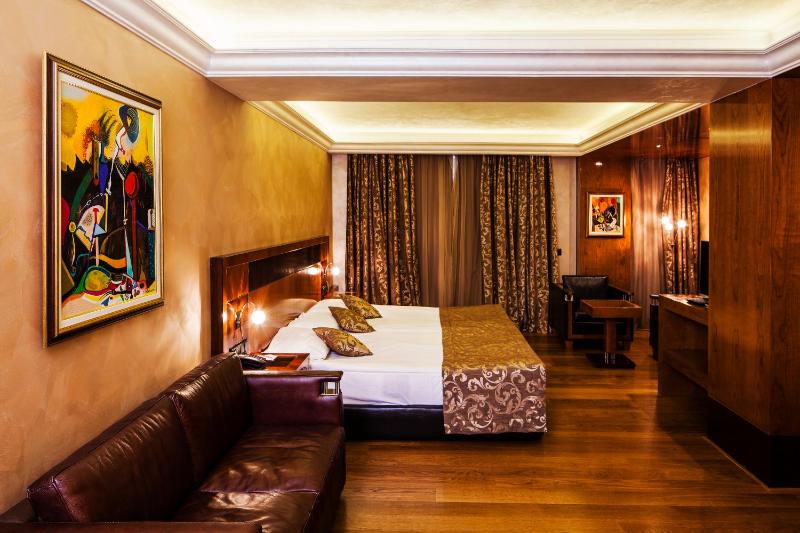 Junior Suite image 3