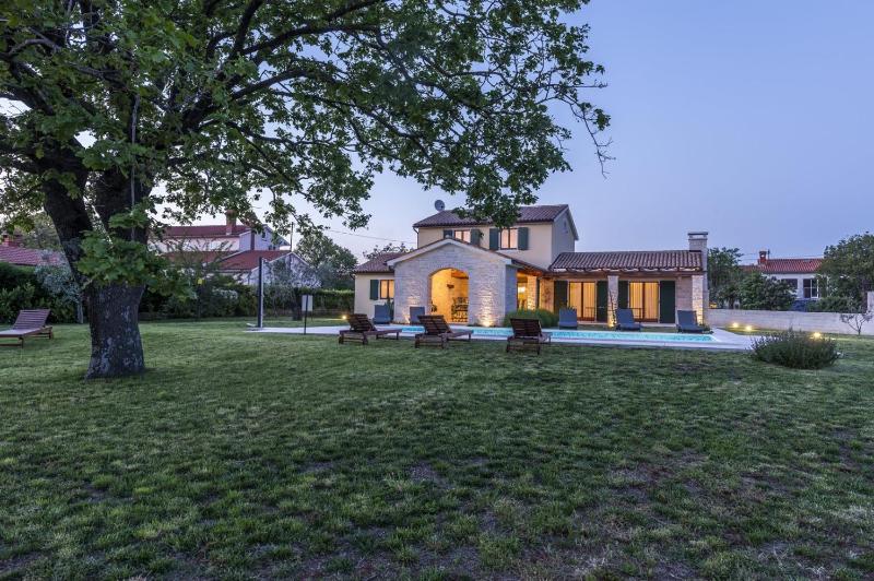 Villa image 4
