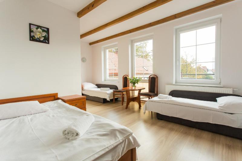 Quadruple Room image 3
