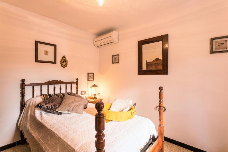 Three-Bedroom Townhouse image 1