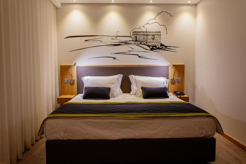 Deluxe Double Room with Shower image 4