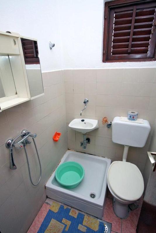 Double Room with Balcony image 3