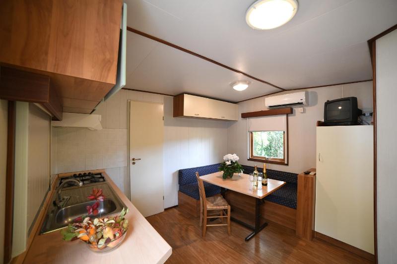Two-Bedroom  Mobile Home image 4
