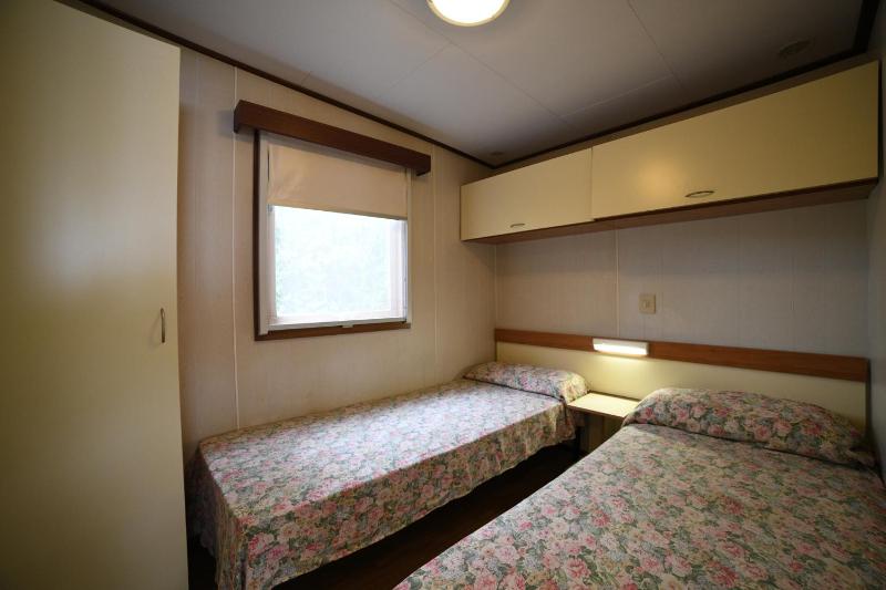 Two-Bedroom  Mobile Home image 2