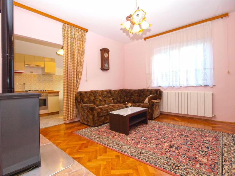 Apartment image 2