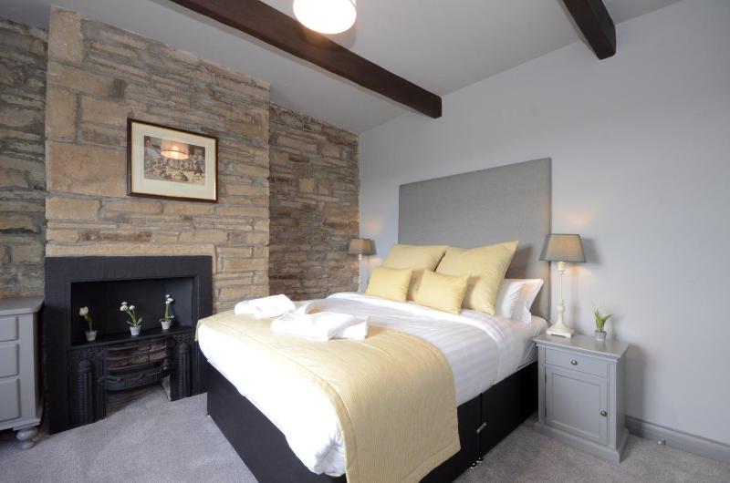 Double Room image 2